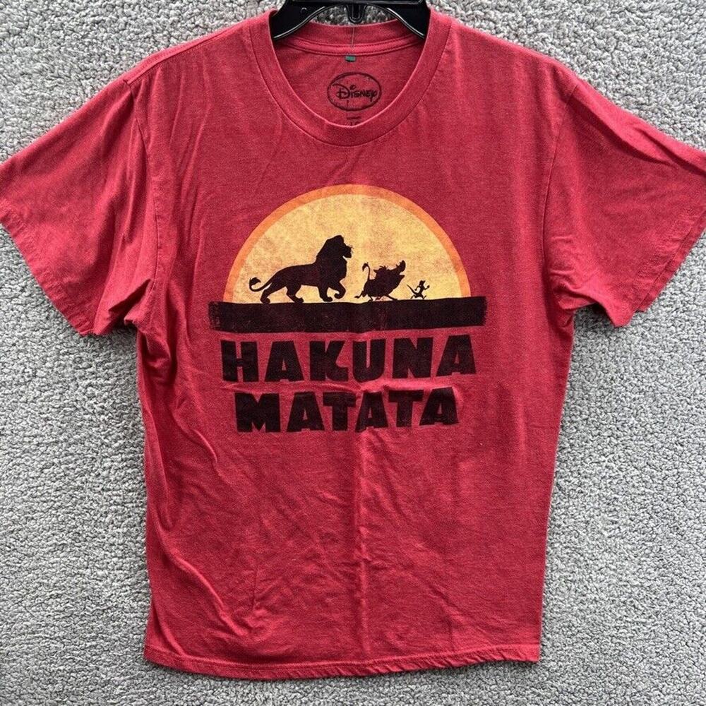 Disney The Lion King T-Shirt Men's Large Hakuna Matata Red Short Sleeve L